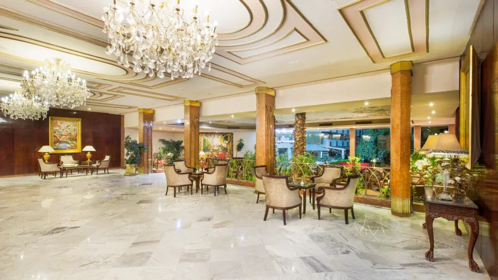 الفندق بيراميزا إيزيس الأقصر - الأقصر